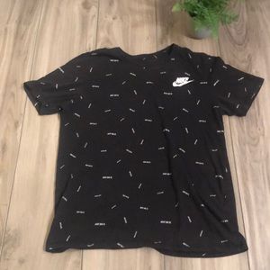 Nike “just do it” double sided graphics logo shirt